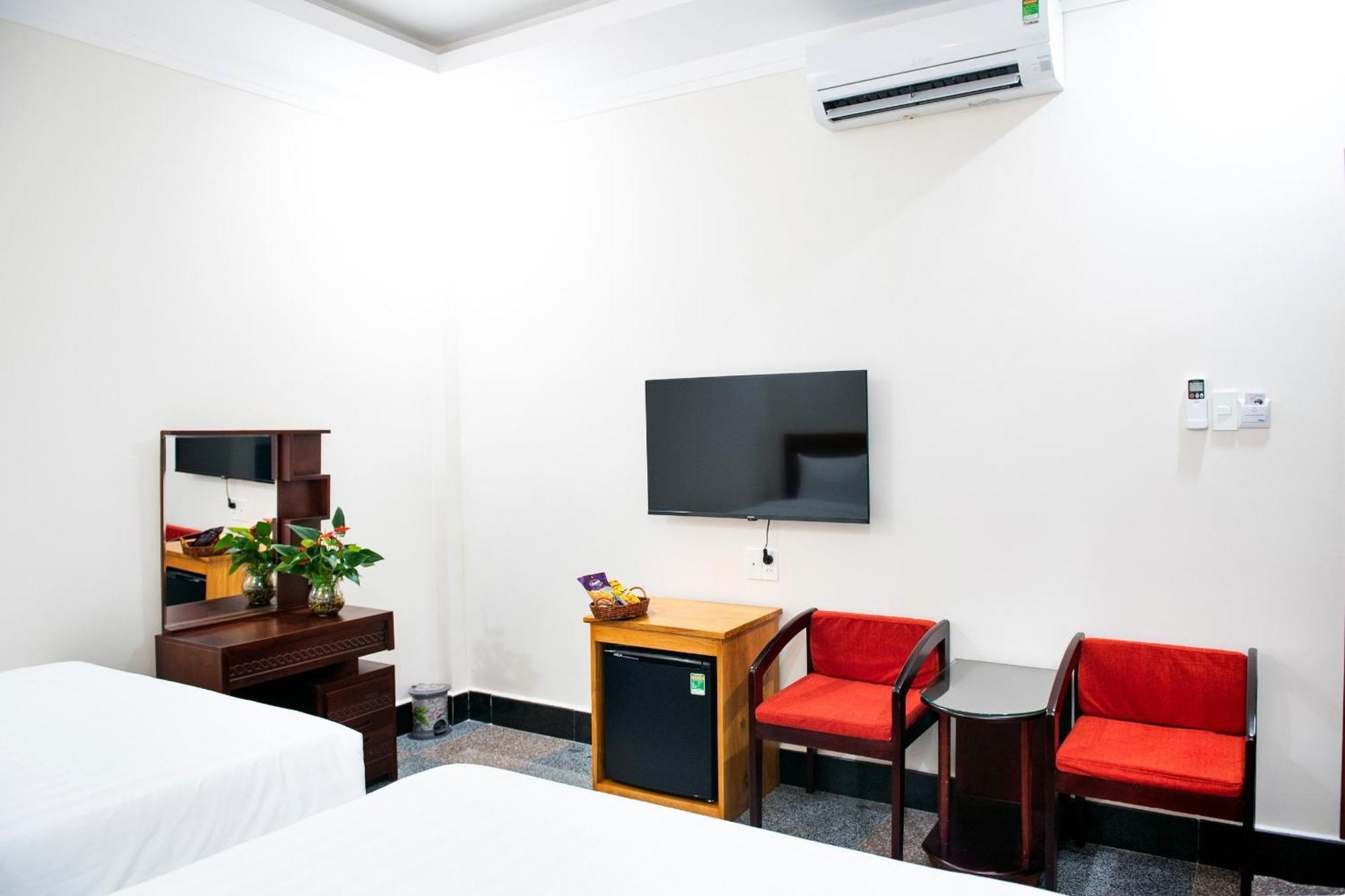 Minh Lam Hotel Pleiku Exterior photo