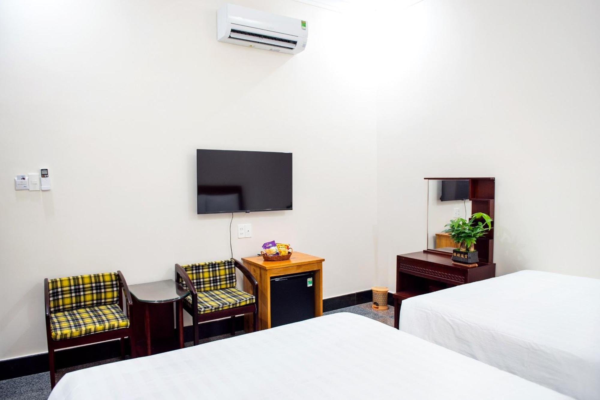 Minh Lam Hotel Pleiku Exterior photo